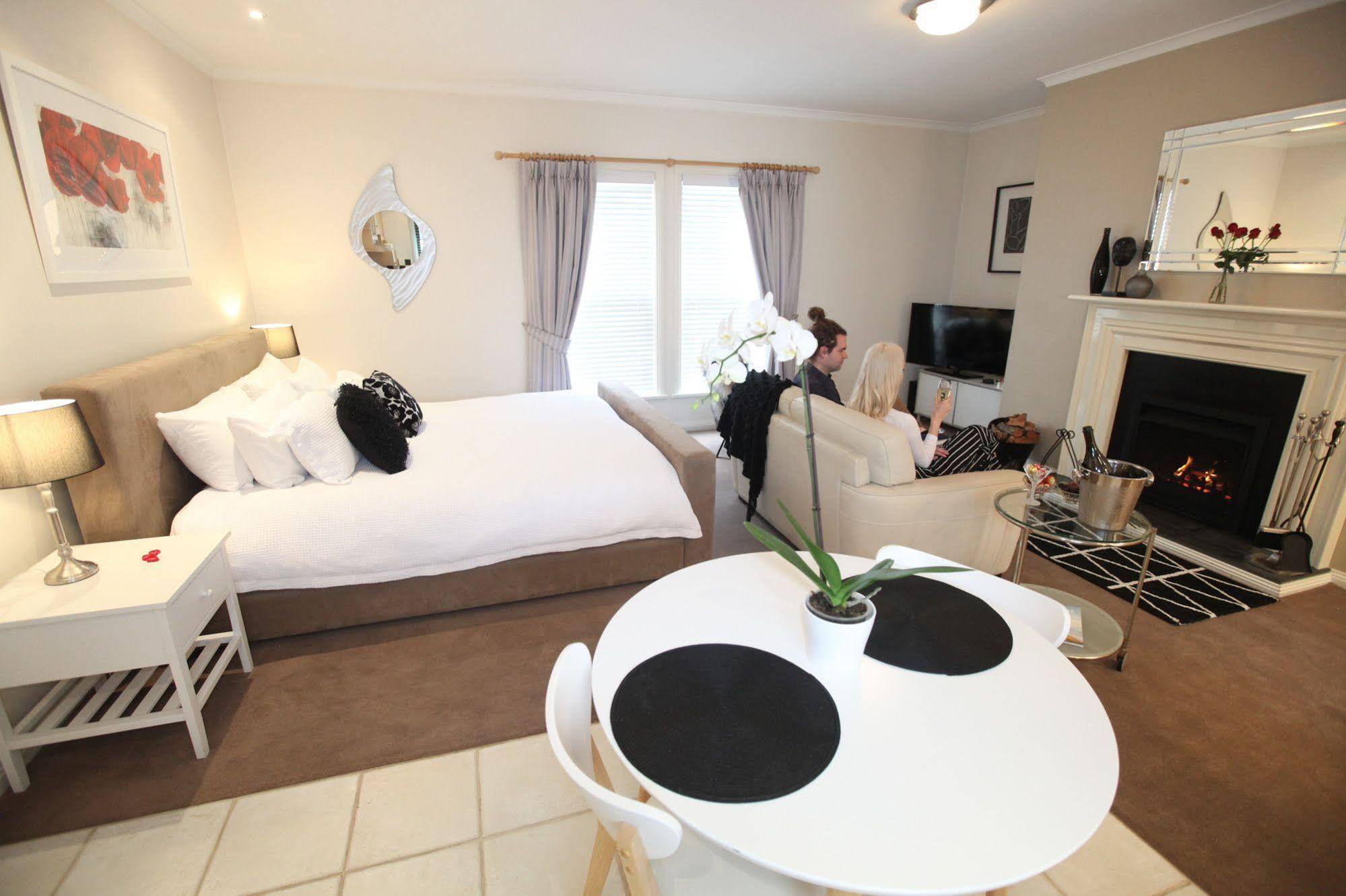 Wine And Roses Bed And Breakfast 애들레이드 외부 사진